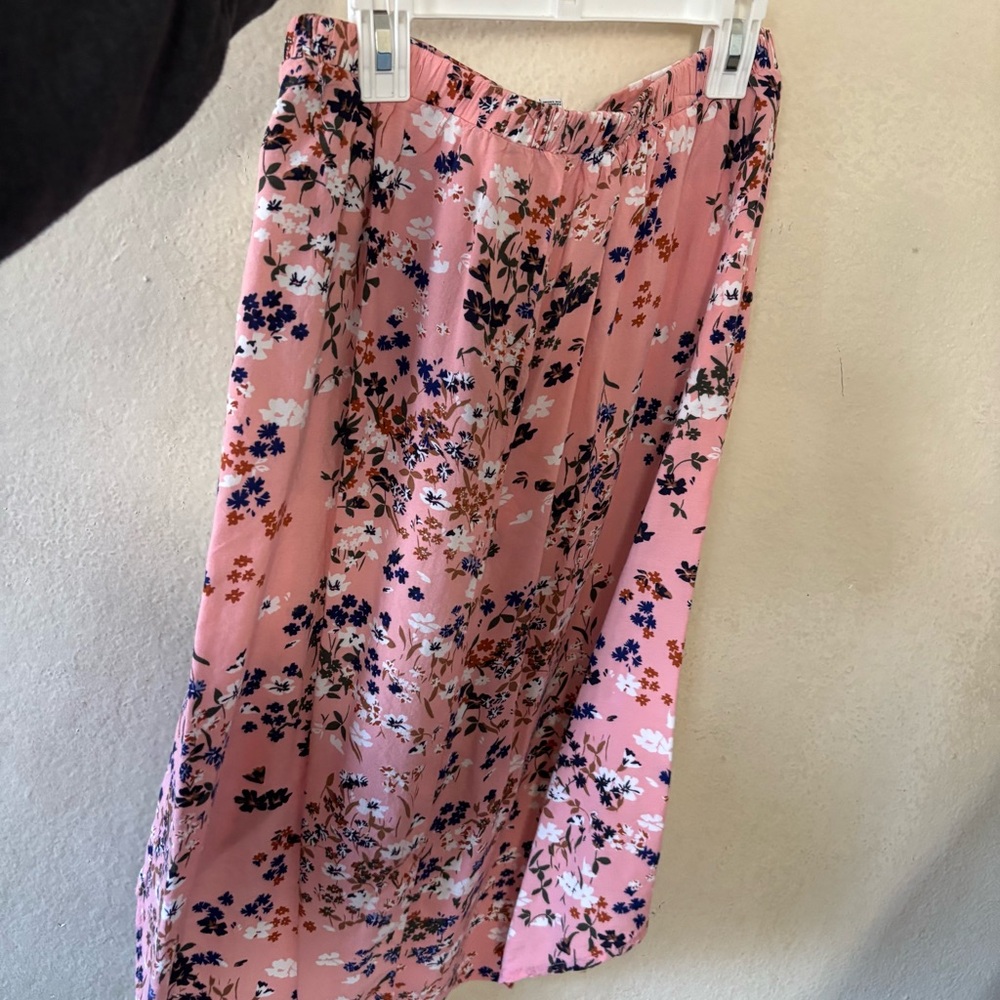 love, Fire Floral High-Low Skirt in Peach and Cream - Picture 5 of 5